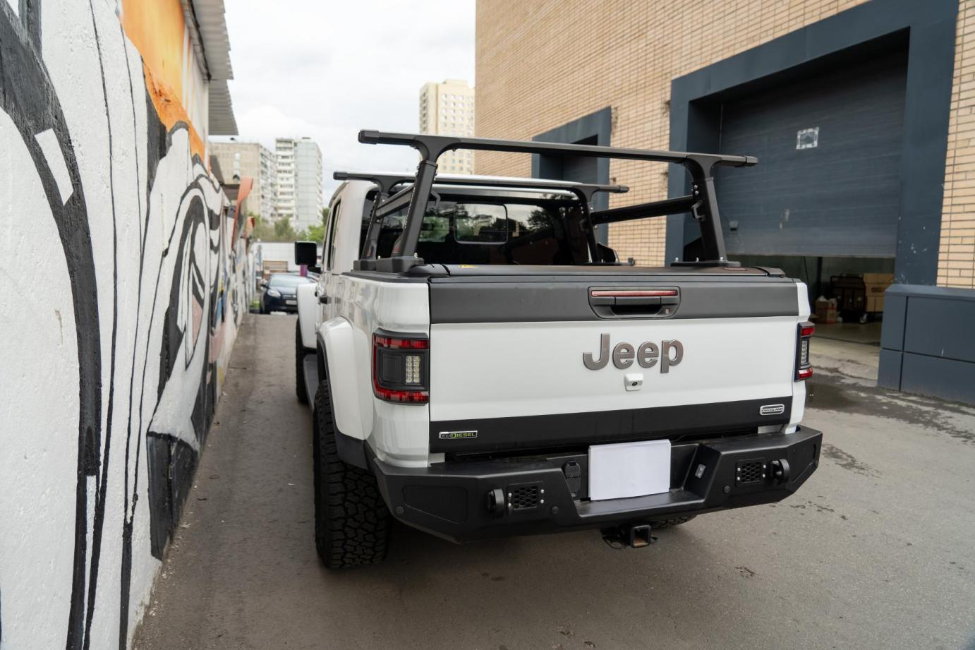Электрическая крышка кузова на Jeep Gladiator