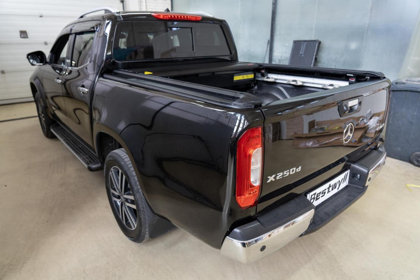 Mercedes X-class