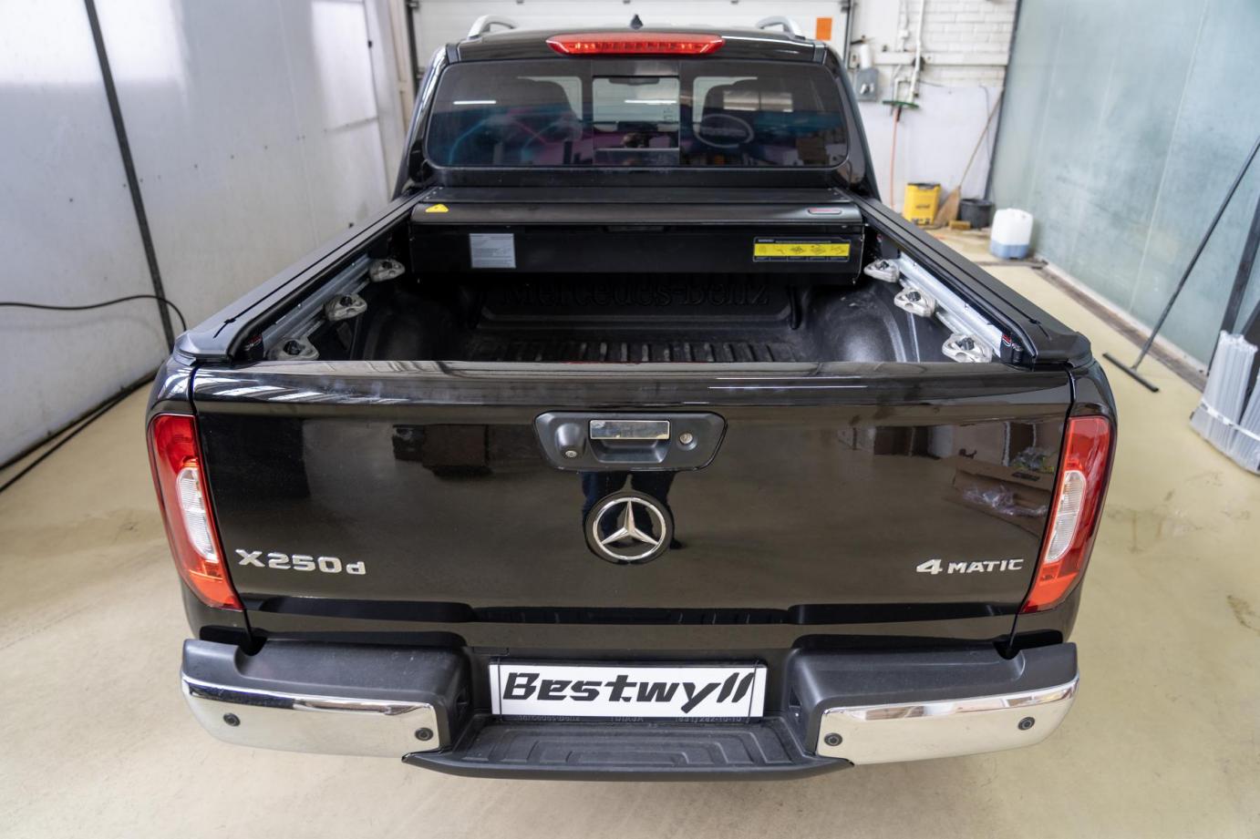 Mercedes X-class