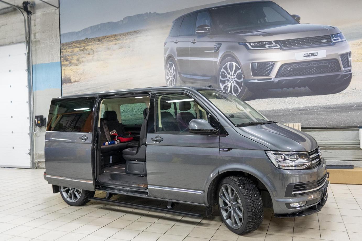 Volkswagen Multivan T6 установка выдвижных порогов ATS