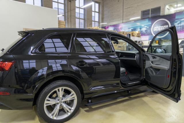Выдвижные электрические пороги ATS на Audi Q7 2019 - 2022
