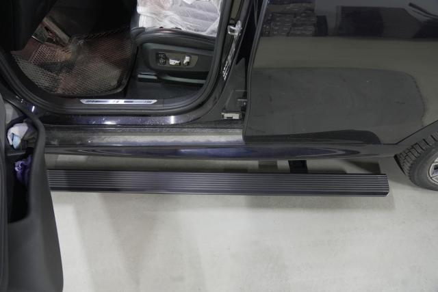 Выдвижные электрические пороги ATS на BMW X6 G06