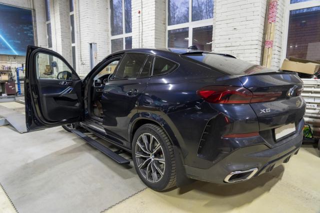 Выдвижные электрические пороги ATS на BMW X6 G06