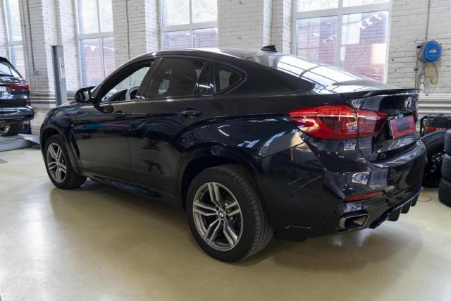 Выдвижные электрические пороги ATS на BMW X6 F16