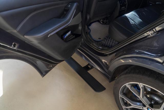 Выдвижные электрические пороги ATS на BMW X5 G05