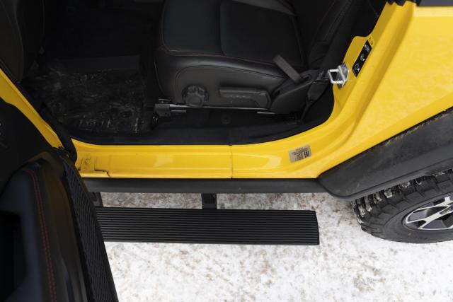 Установка выдвижных электропорогов ATS на Jeep Wrangler 3d