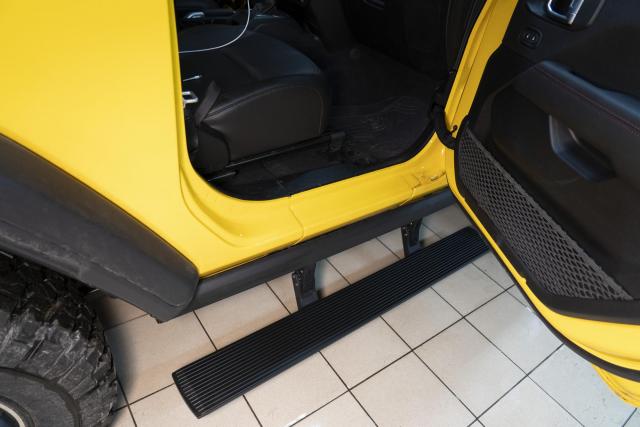 Установка выдвижных электропорогов ATS на Jeep Wrangler 3d