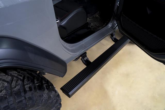 Установка выдвижных электропорогов ATS на Jeep Wrangler 3d