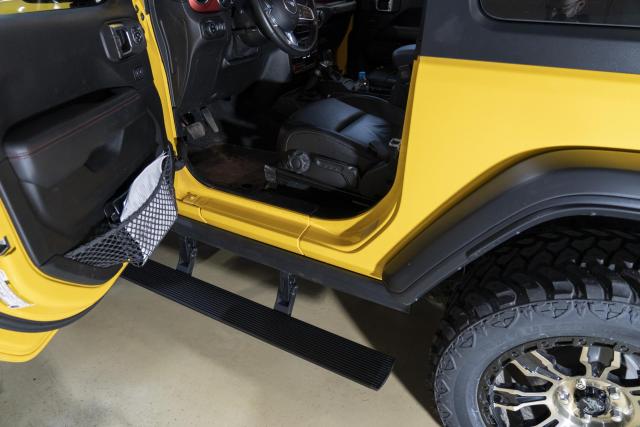 Установка выдвижных электропорогов ATS на Jeep Wrangler 3d