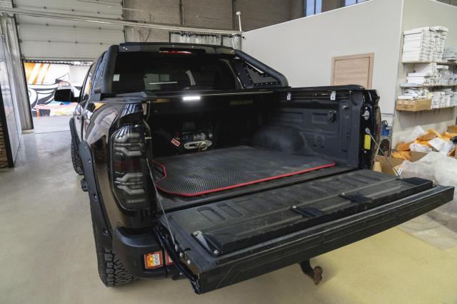 Электрическая крышка кузова Bestwyll на Toyota Tundra II