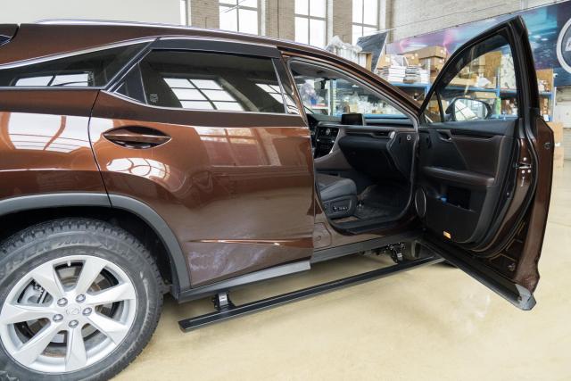 Выдвижные электрические пороги ATS на Lexus RX IV