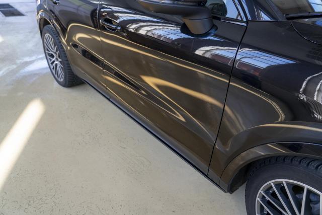 Выдвижные электрические пороги ATS на Porsche Cayenne III