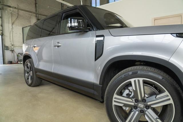 Выдвижные электрические пороги ATS на Polestone 01