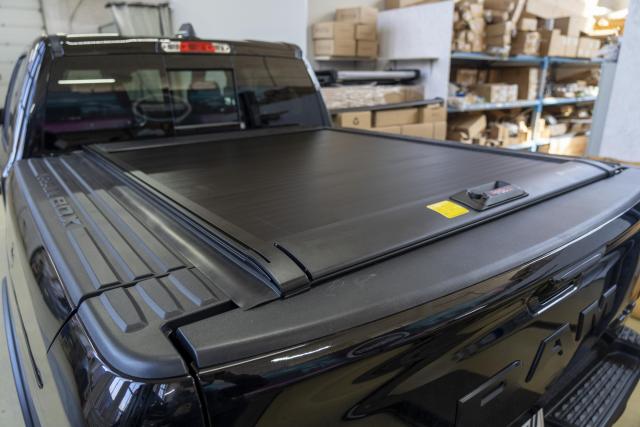 Механическая крышка кузова Bestwyll на RAM 1500