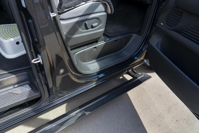 Hyundai Staria выдвижные электропороги ATS