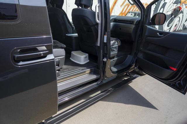 Hyundai Staria выдвижные электропороги ATS