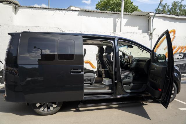 Hyundai Staria выдвижные электропороги ATS