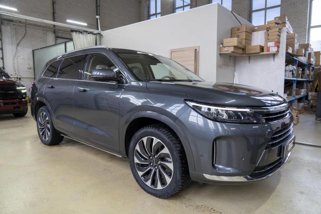 Выдвижные электрические пороги ATS на Seres M7