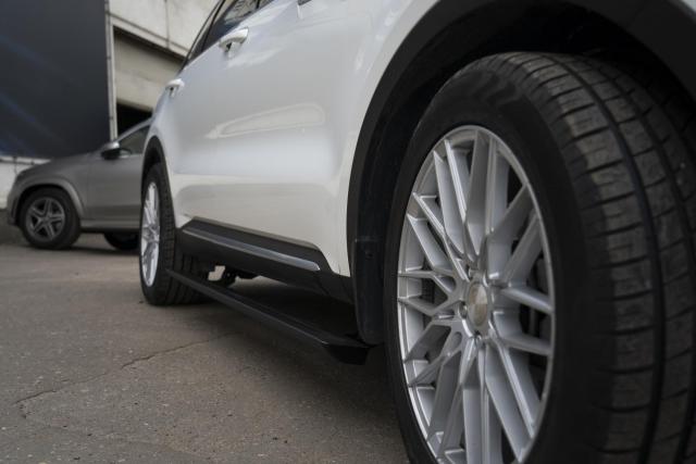 Выдвижные электрические пороги ATS на  Kia Sorento