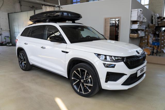 Выдвижные электрические пороги ATS на Skoda Kodiaq 