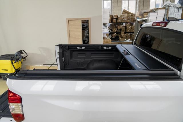 Механическая крышка кузова Bestwyll на Toyota Tundra II