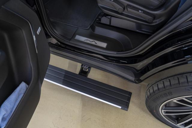 Выдвижные электрические пороги ATS на Chevrolet Tahoe V