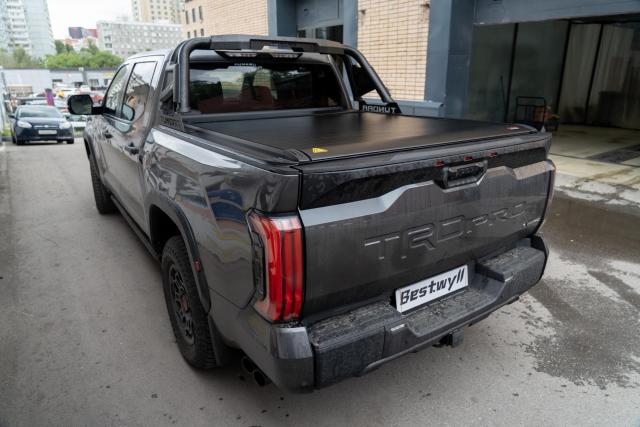 Электрическая крышка кузова Bestwyll на Toyota Tundra III