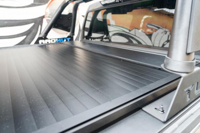 Электрическая крышка кузова Bestwyll на Toyota Tundra III
