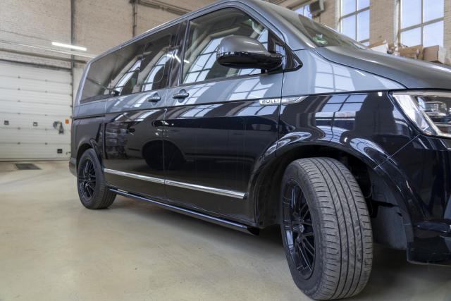 Установка выдвижных электропорогов ATS на Volkswagen Multivan T6
