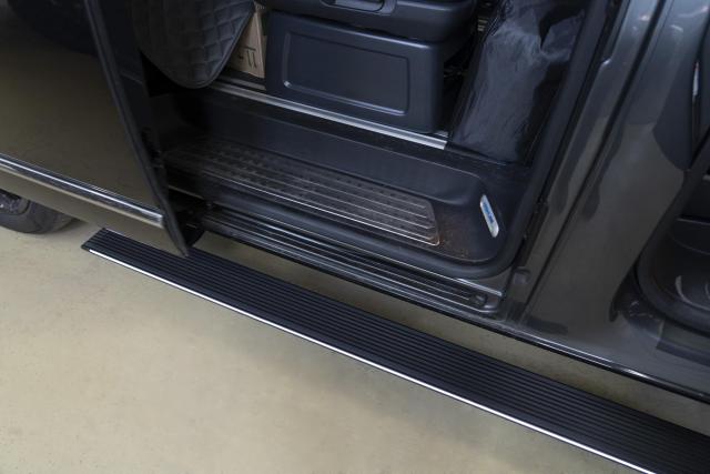 Установка выдвижных электропорогов ATS на Volkswagen Multivan T6