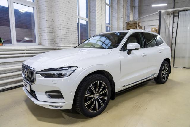 Выдвижные электрические пороги ATS на Volvo XC60 2017 - 2021