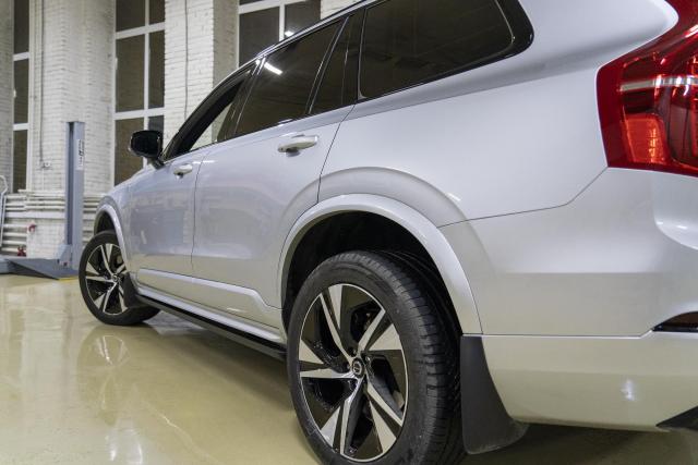 Выдвижные электрические пороги ATS на Volvo XC90