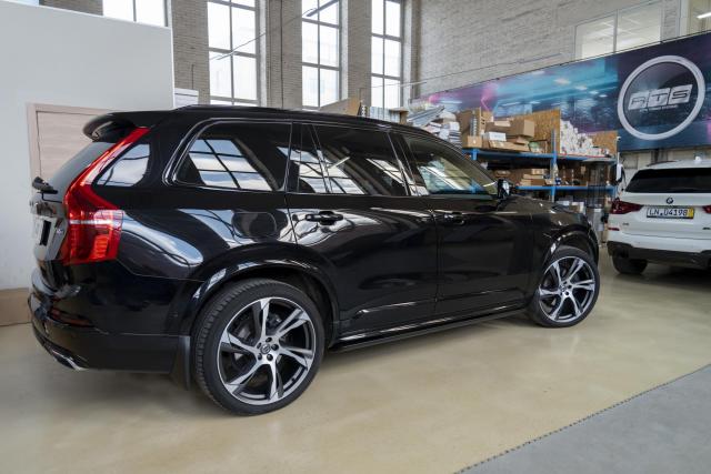 Выдвижные электрические пороги ATS на Volvo XC90