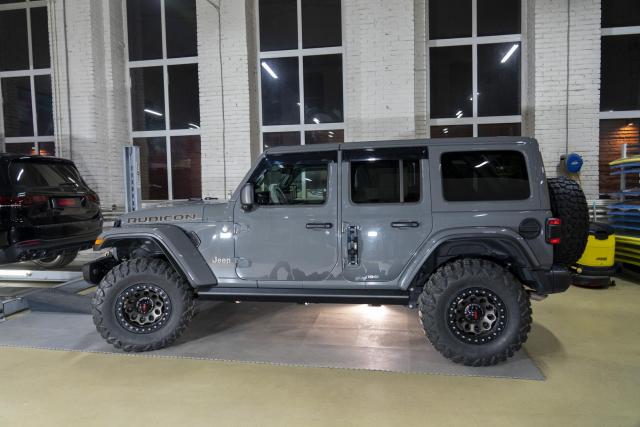 Установка выдвижных электропорогов ATS на Jeep Wrangler