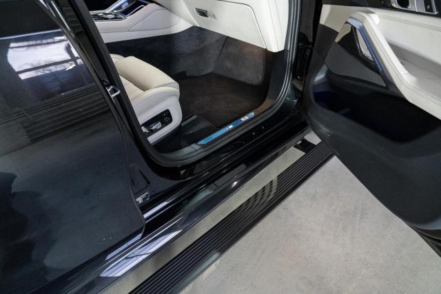 Выдвижные электрические пороги ATS на BMW X6 G06 Рестайлинг